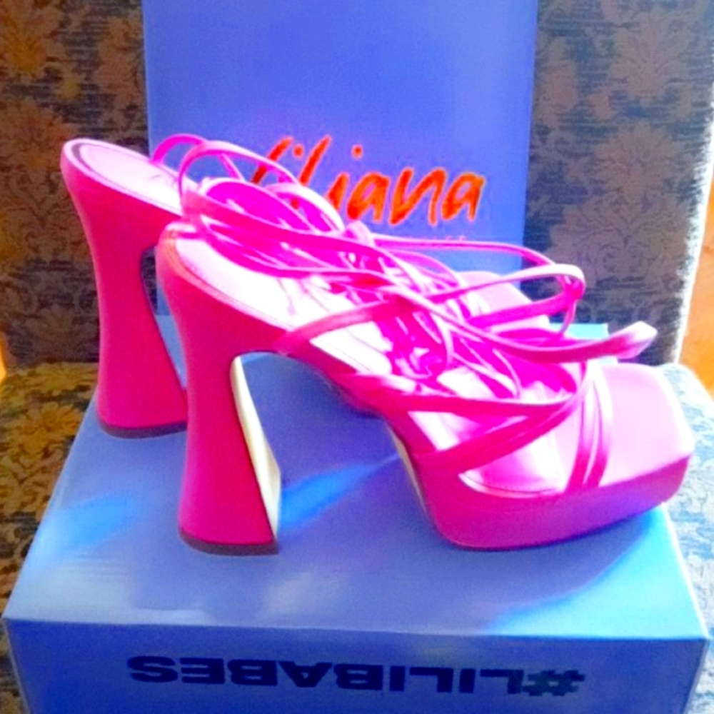 Brand NEW PINK SANDALS